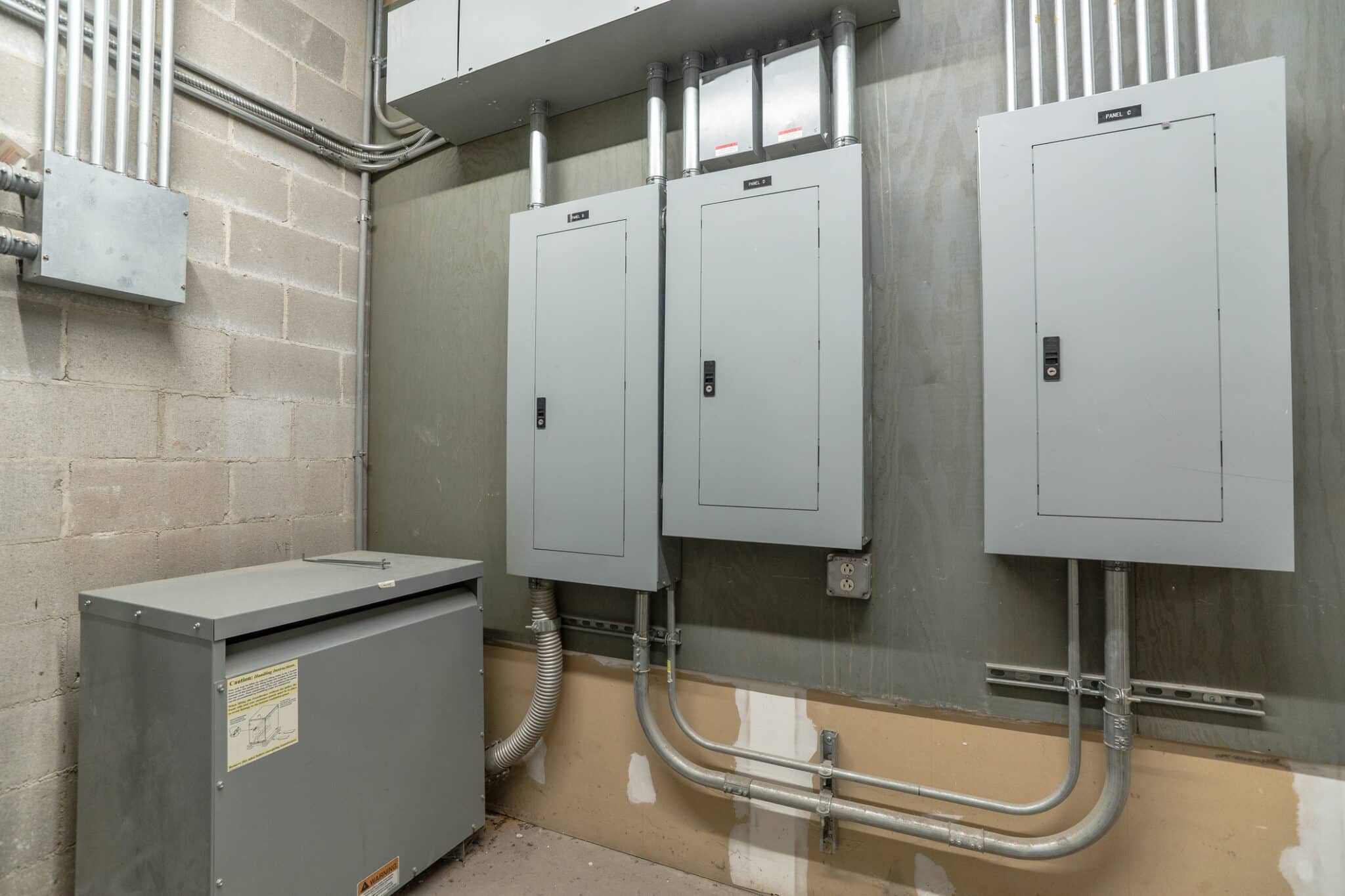 Bonding jumper sizing, electrical panels.