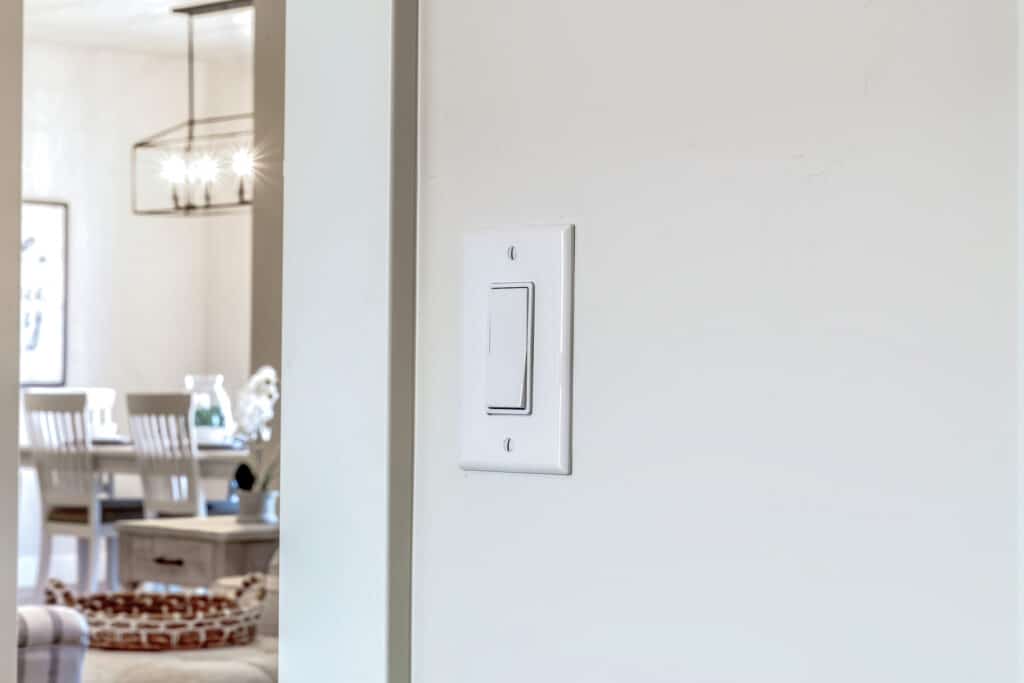Smart Dimmer Setup Without Flicker or Hum